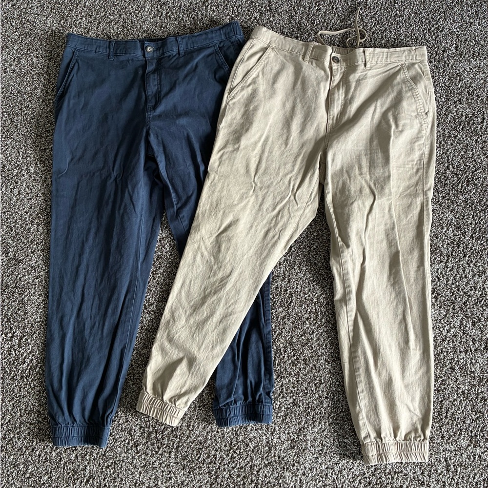 Amazon Essentials Men's Chinos - Dark Blue and Light Beige